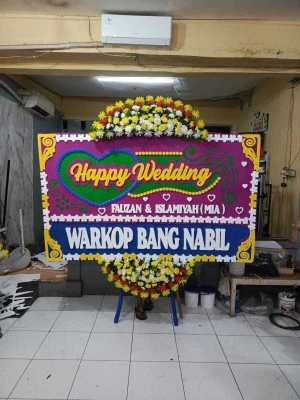 Papan Bunga di Cilandak Timur